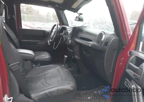 2013 Jeep Wrangler Unlimited Sport z USA, uszkodzony, nr VIN 1C4BJWDGXDL542548